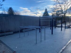 Street-Workout-Anlage bei der Volksschule Baumgarten