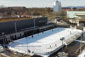 Ausseneisfeld der PostFinance-Arena