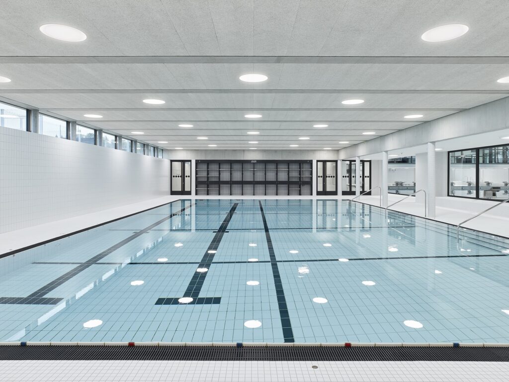 Lehrschwimmbecken Schwimmhalle Neufeld