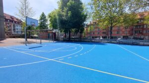 Allwetterplatz Turnhalle Volksschule Breitenrain